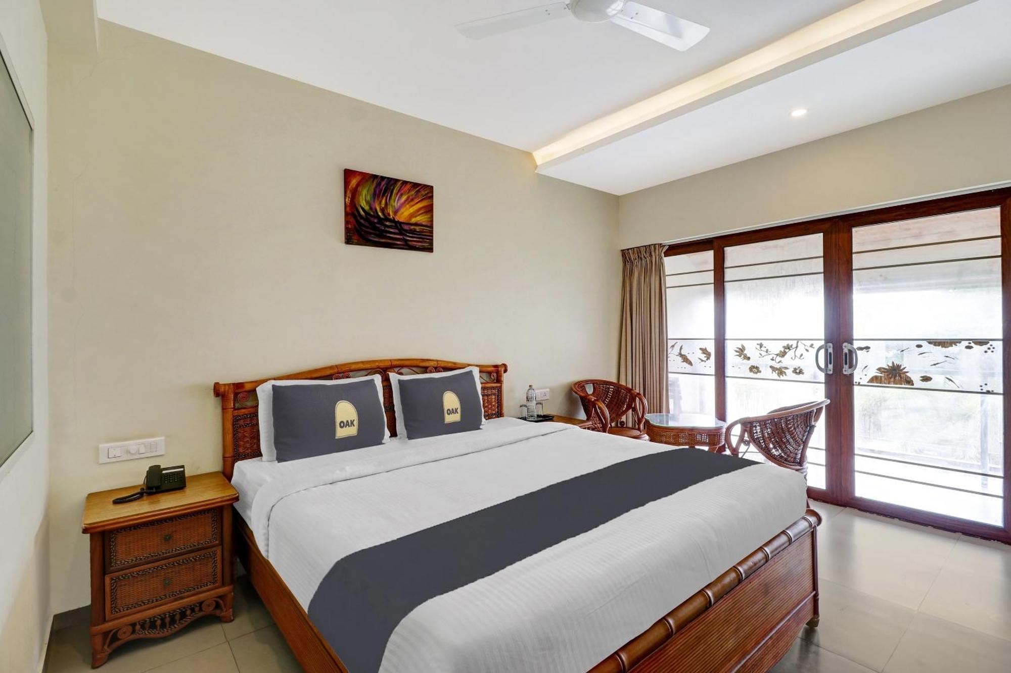 Townhouse Oak Edassery'S Sealine Villa Stay Kochi Exteriör bild