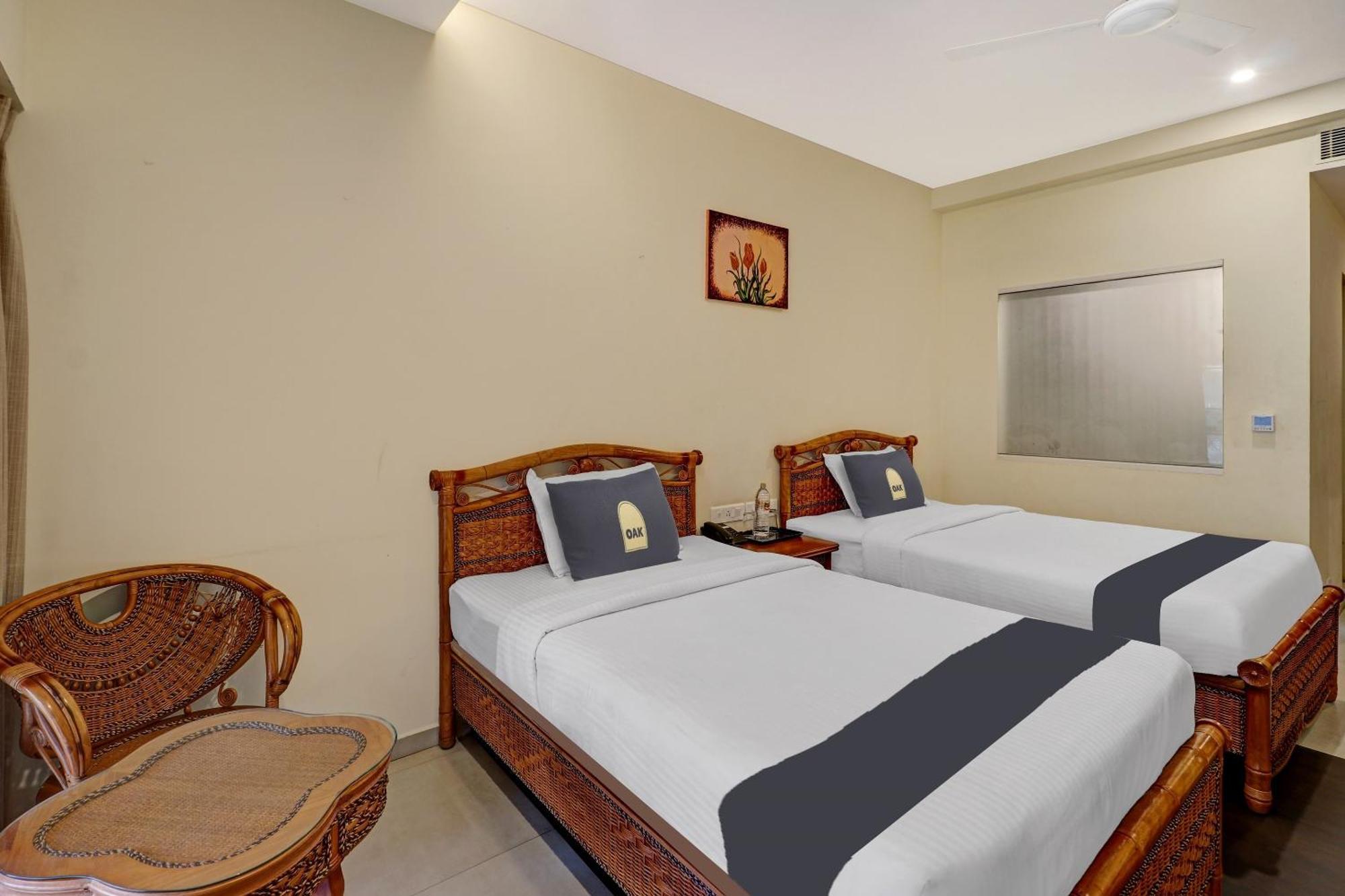 Townhouse Oak Edassery'S Sealine Villa Stay Kochi Exteriör bild