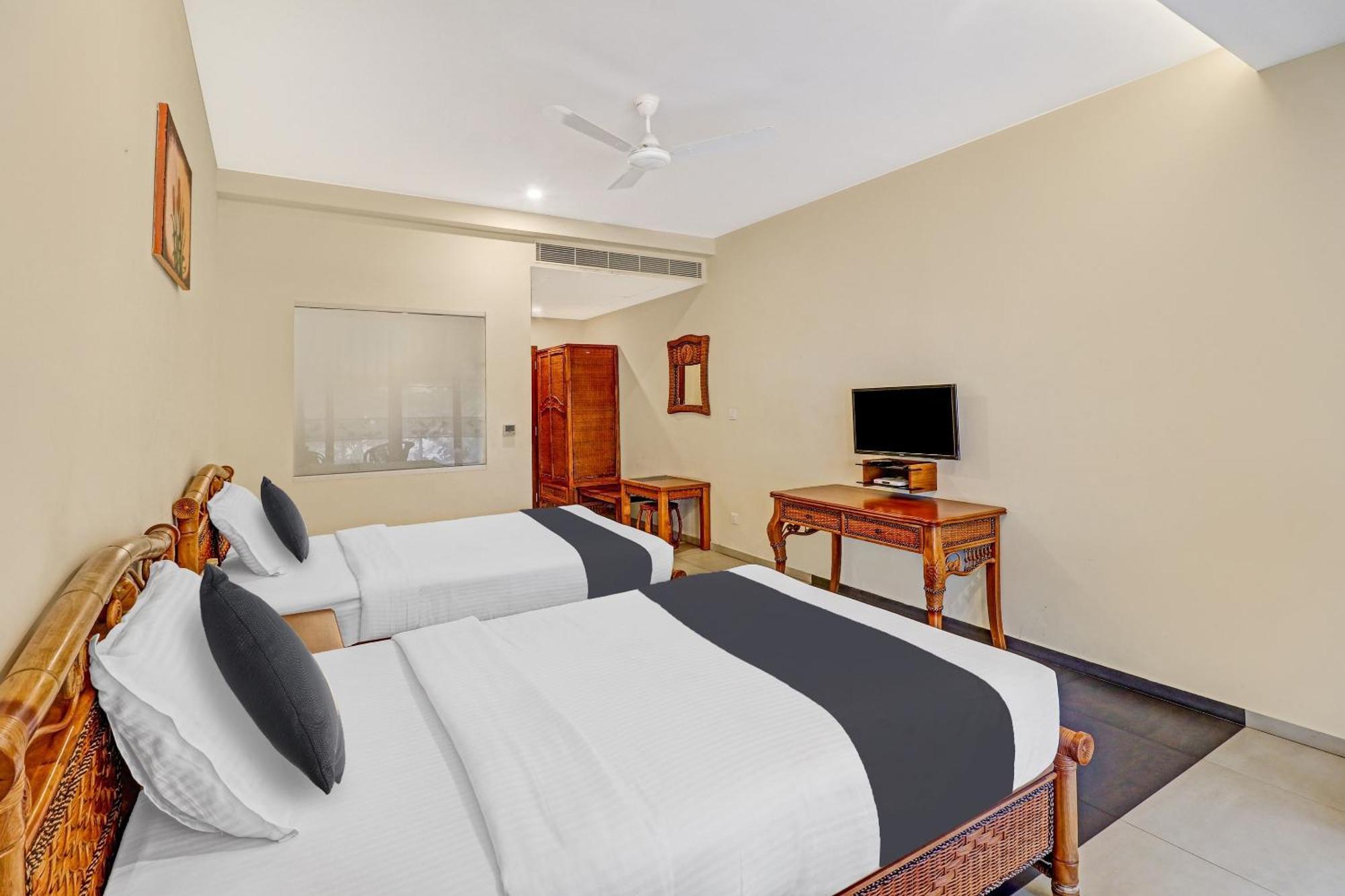 Townhouse Oak Edassery'S Sealine Villa Stay Kochi Exteriör bild