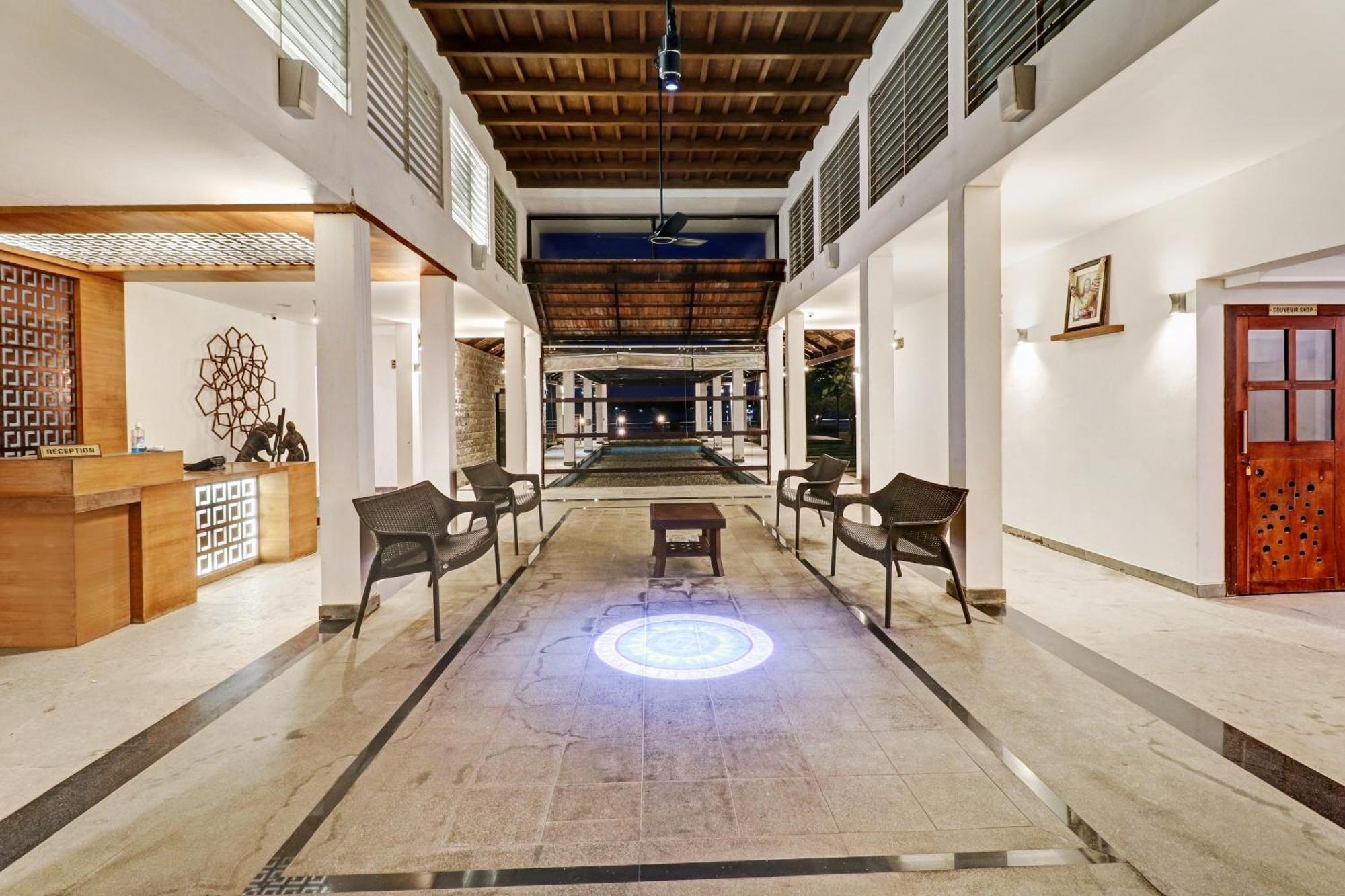 Townhouse Oak Edassery'S Sealine Villa Stay Kochi Exteriör bild