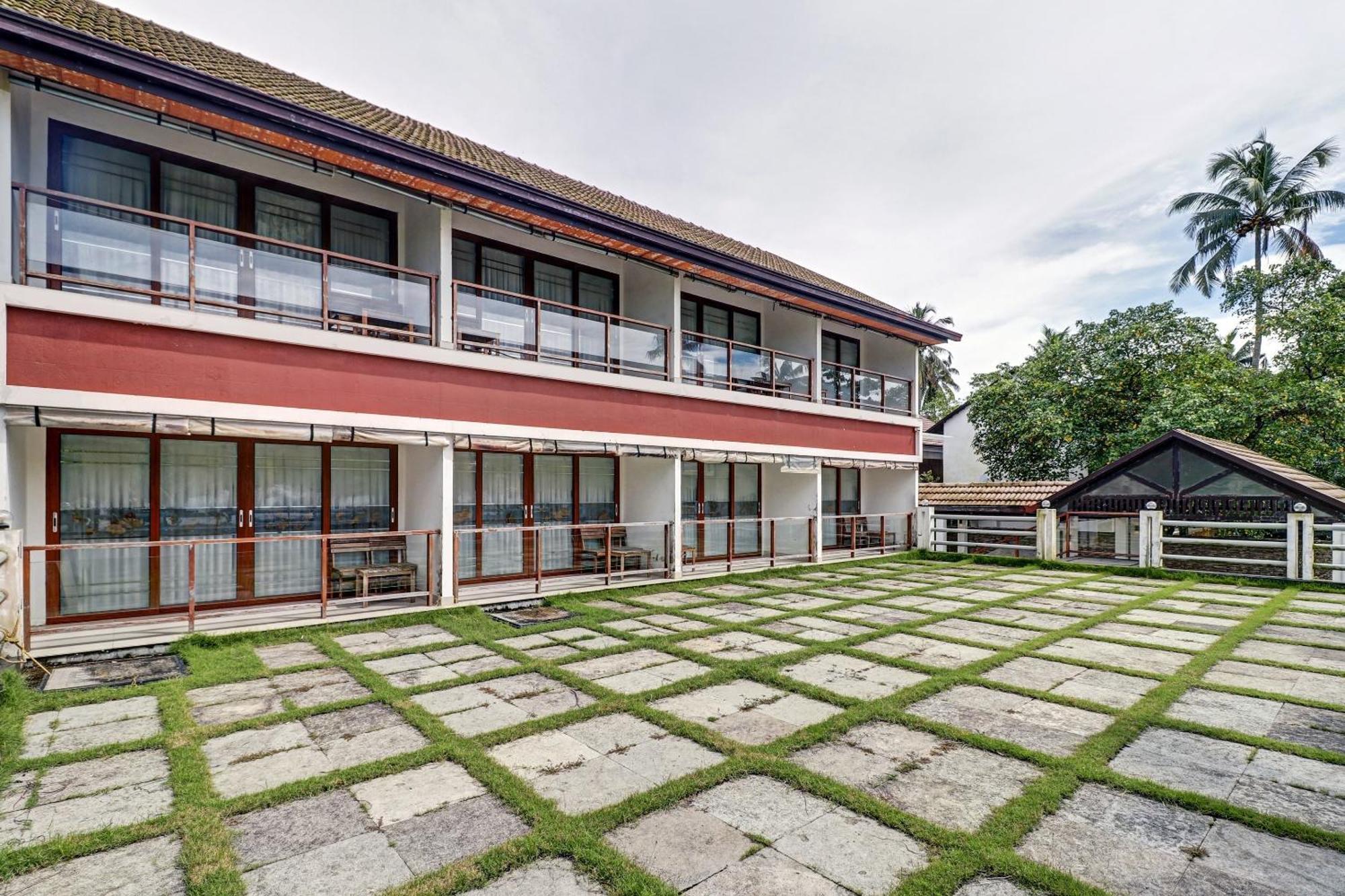 Townhouse Oak Edassery'S Sealine Villa Stay Kochi Exteriör bild