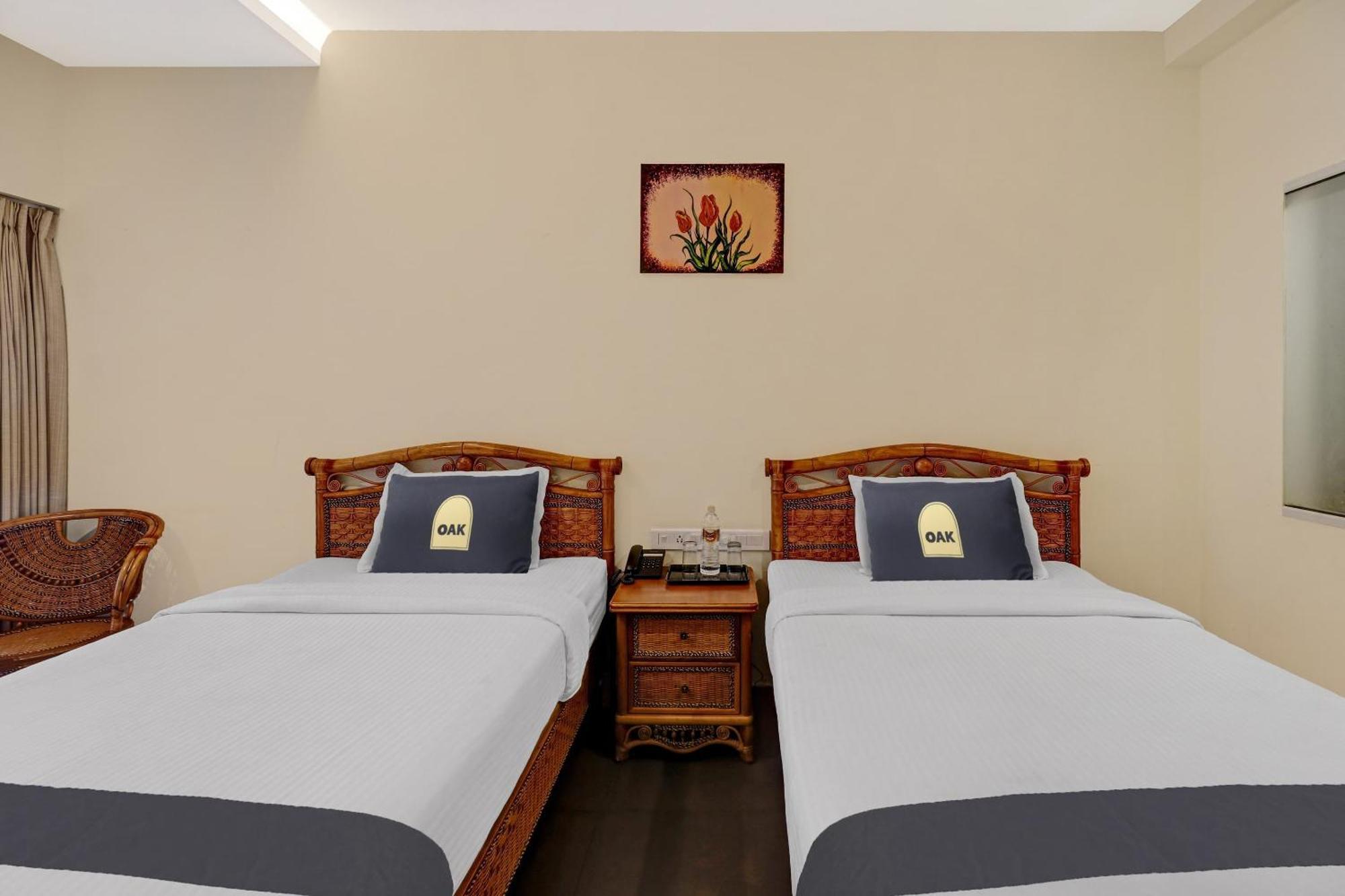 Townhouse Oak Edassery'S Sealine Villa Stay Kochi Exteriör bild
