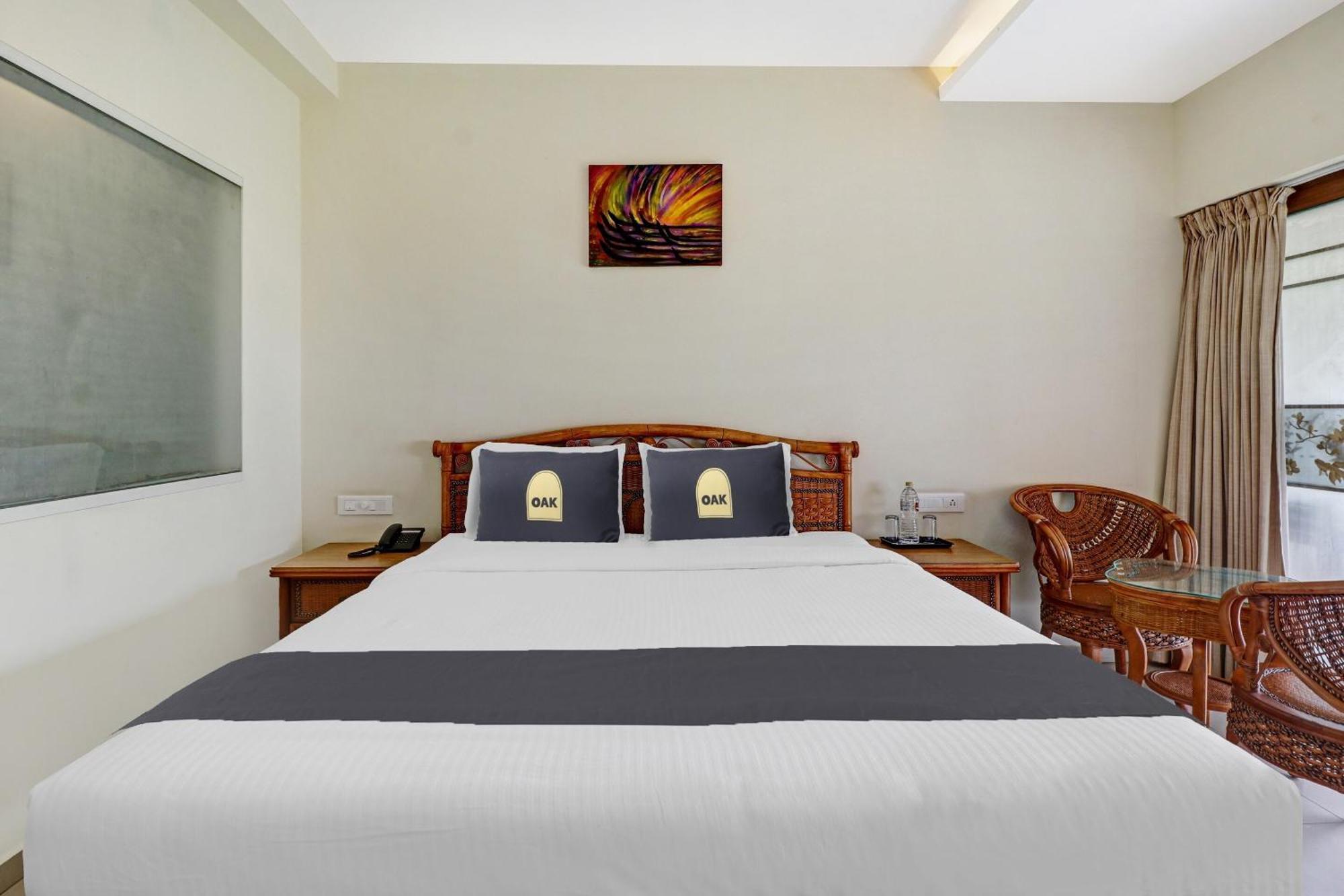 Townhouse Oak Edassery'S Sealine Villa Stay Kochi Exteriör bild
