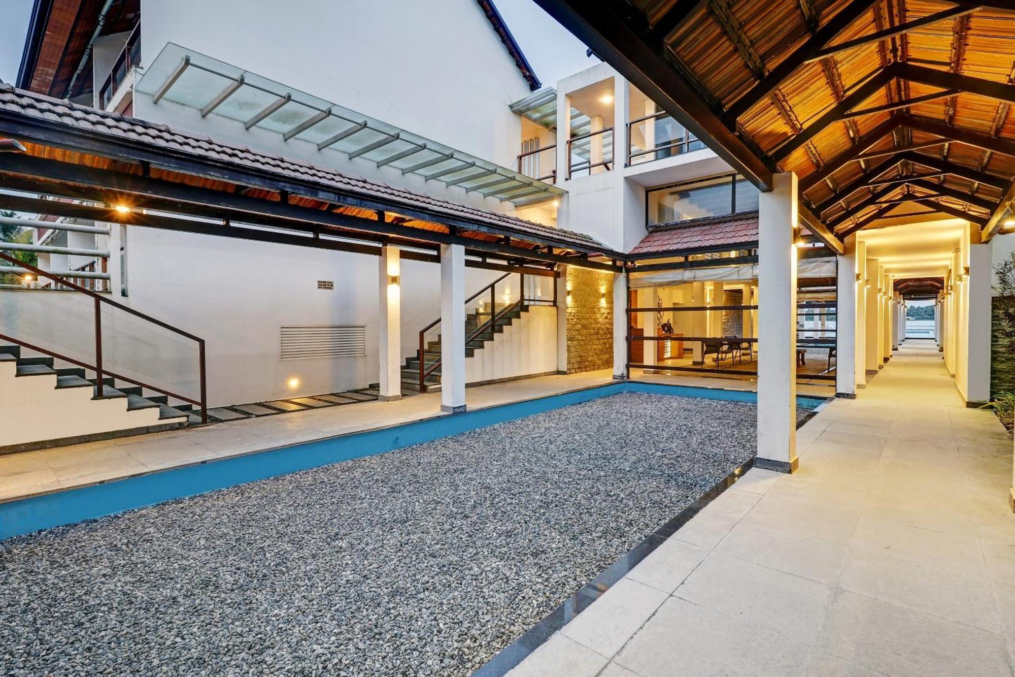 Townhouse Oak Edassery'S Sealine Villa Stay Kochi Exteriör bild