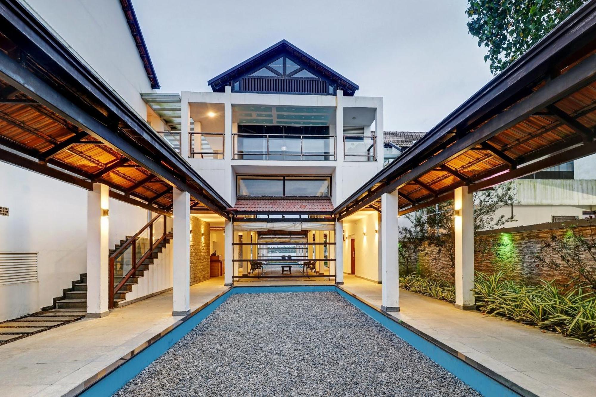 Townhouse Oak Edassery'S Sealine Villa Stay Kochi Exteriör bild