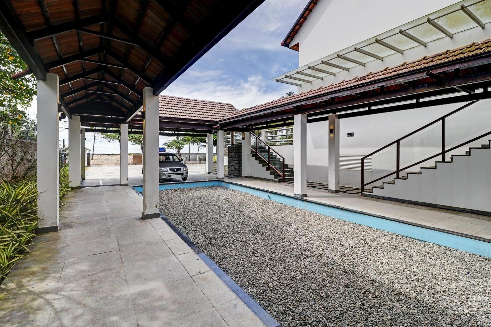Townhouse Oak Edassery'S Sealine Villa Stay Kochi Exteriör bild
